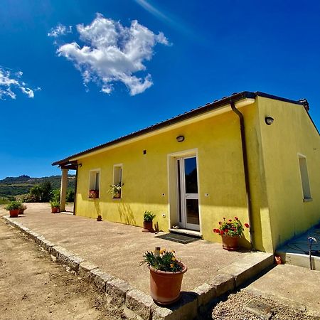 San Leonardo Country House Calangianus ภายนอก รูปภาพ
